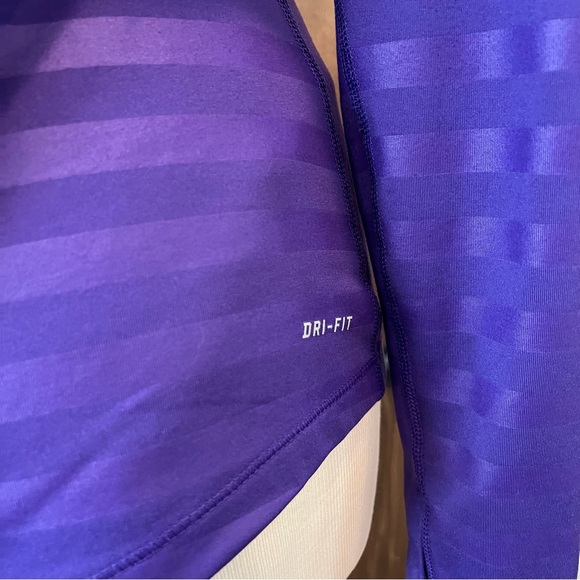 NIKE PRO DRI-FIT PURPLE STRIPE QUARTER ZIP TOP LONG SLEEVE ACTIVE WEAR RUNNING - Picture 4 of 9